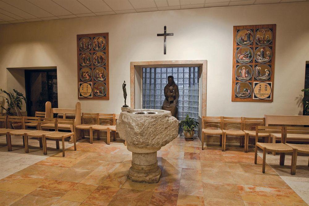 Notre Dame Of Center Hotel 3*
