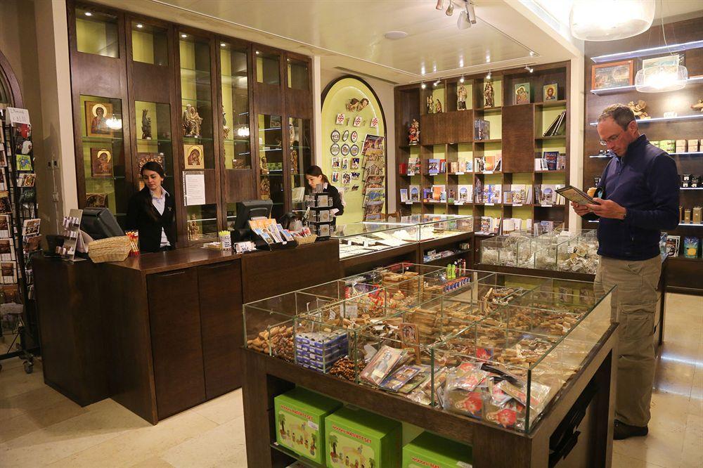 Notre Dame Of Center Hotel 3*