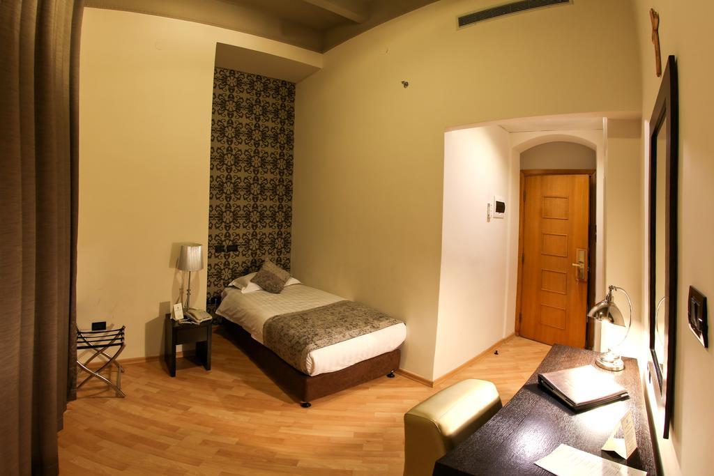 Hotel Notre Dame Of Center